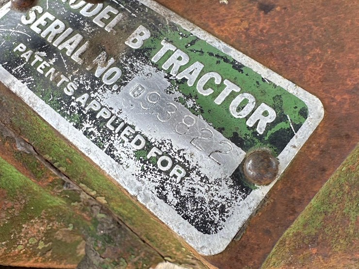john-deere-b-image-5