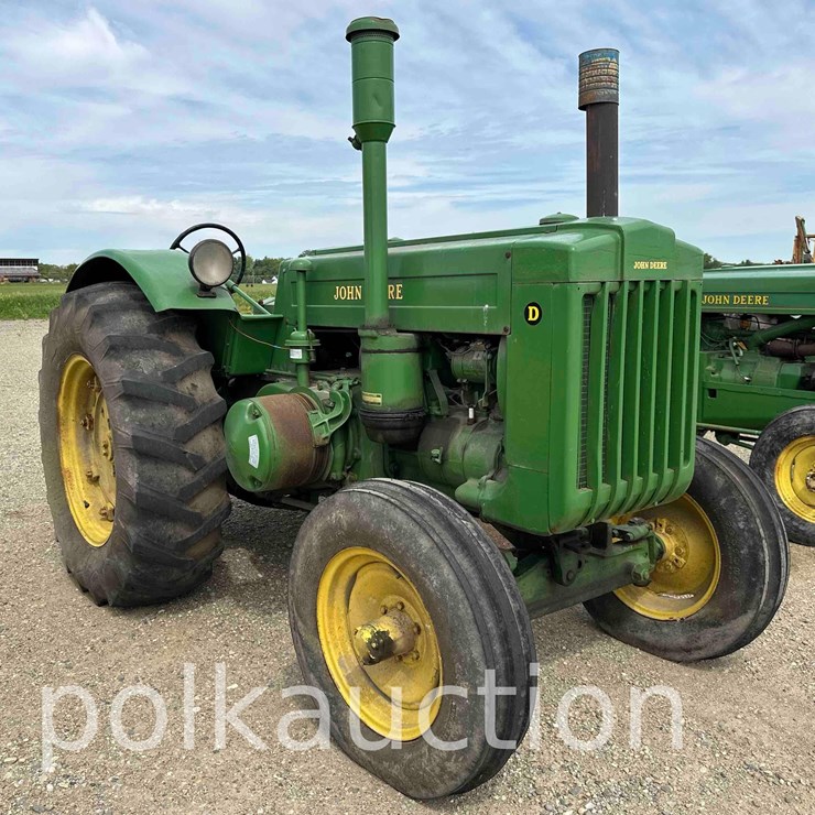 JOHN DEERE D