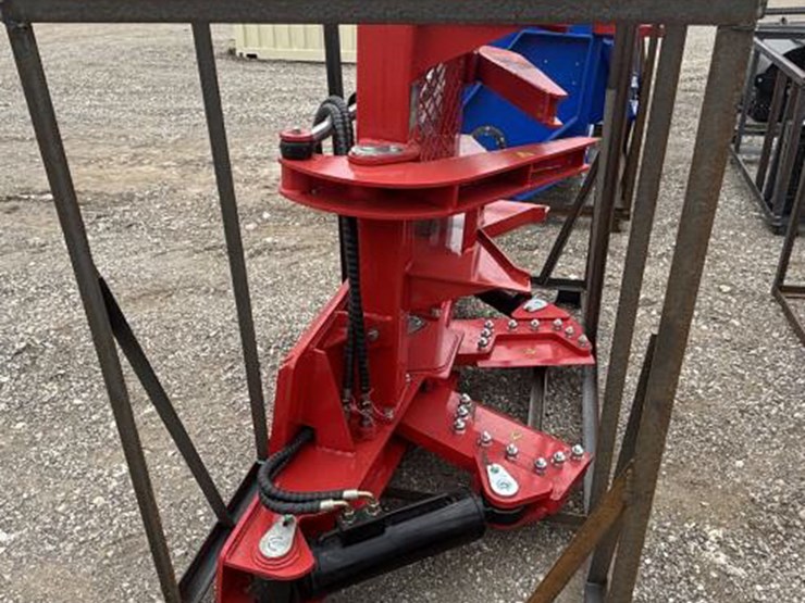 #82-•-skid-steer-tree-shears---3-cylinders-image-4