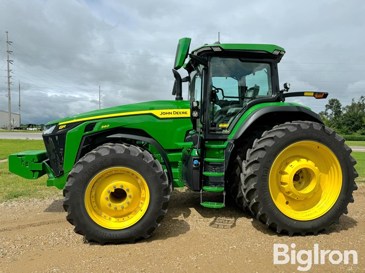 2023-john-deere-8r-340-image-8
