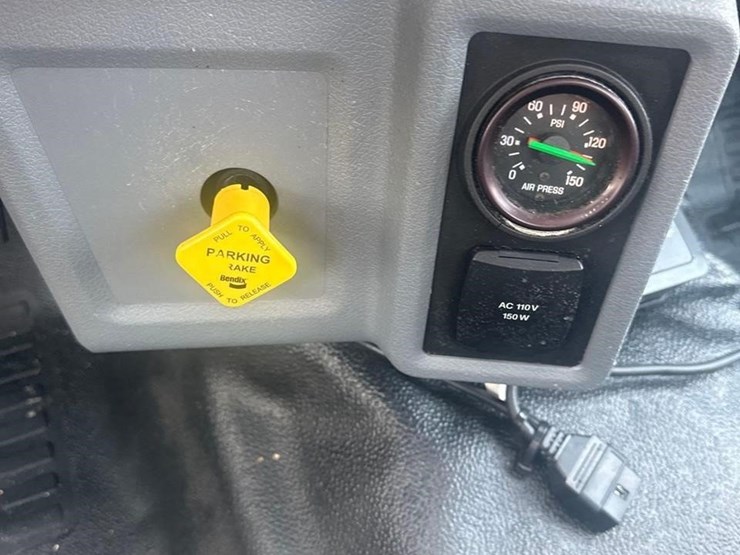 2018-ford-f650-image-26