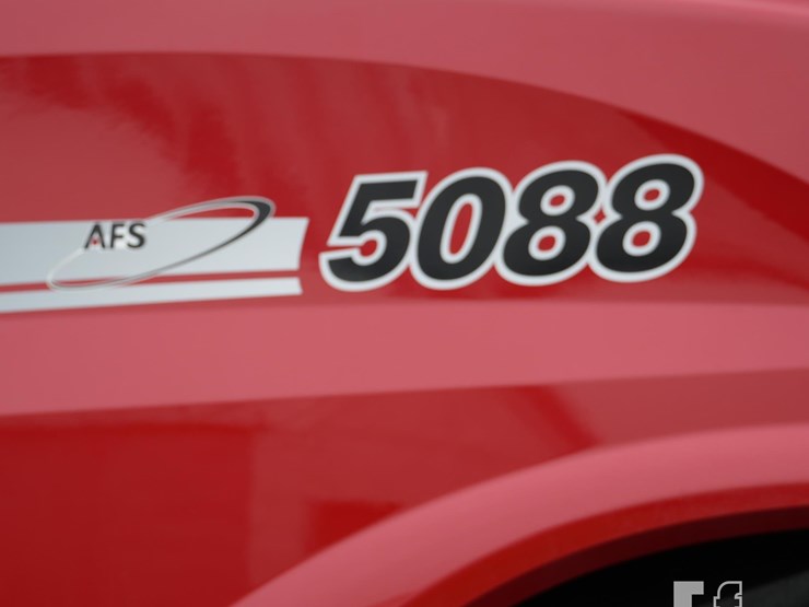 2012-case-ih-5088-image-7