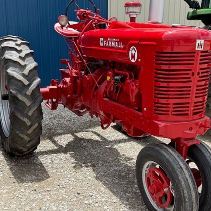 IH Super M 1950, good engine, new paint, Serial # 20684