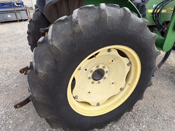 john-deere-5205-image-22
