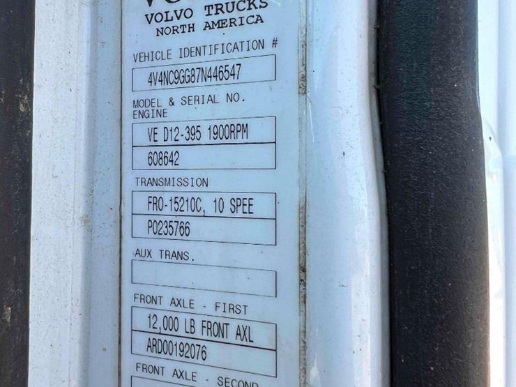 2007-volvo-vnl-truck-tractor-image-94