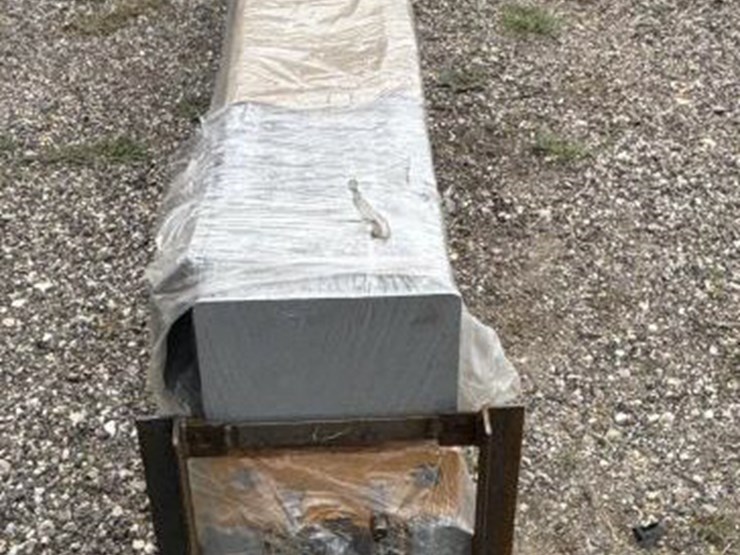 #18-•-10,000-lb-two-post-shop-lift---model:-irtpl-image-4
