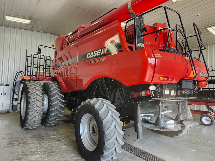2009-case-ih-6088-image-8