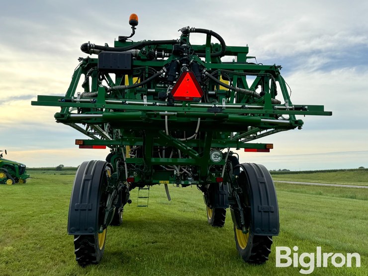 2020-john-deere-r4038-image-6