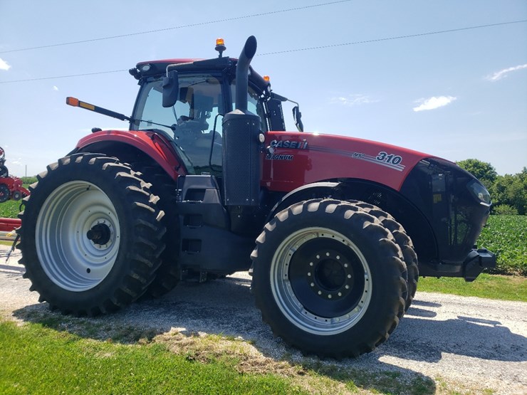 2021-case-ih-magnum-310-image-10