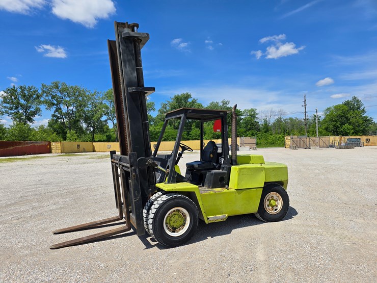 #16610-•-clark-c500y165d-diesel-forklift-image-8