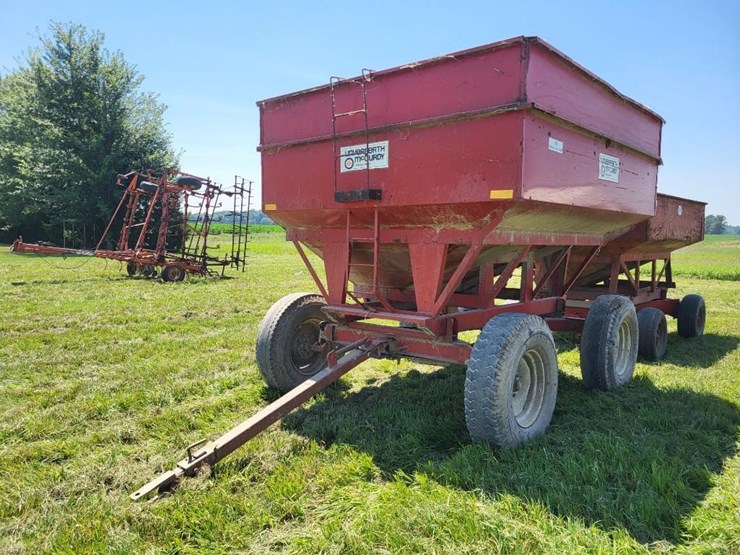unverferth-mccurdy-350-hopper-wagon-w/running-gear-image-7