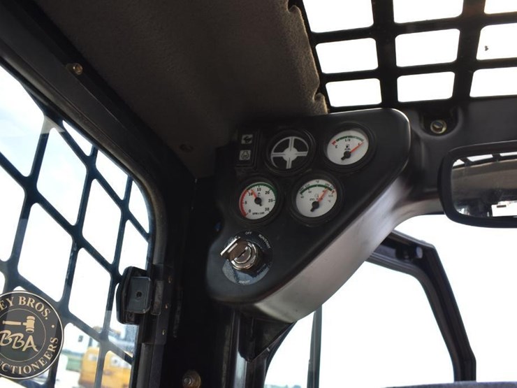 2017-takeuchi-ts50v-image-38