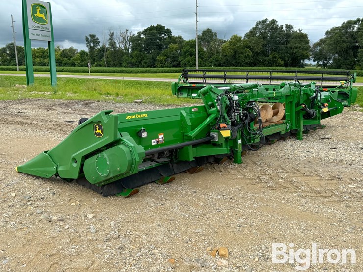 2022-john-deere-c12f-image-6