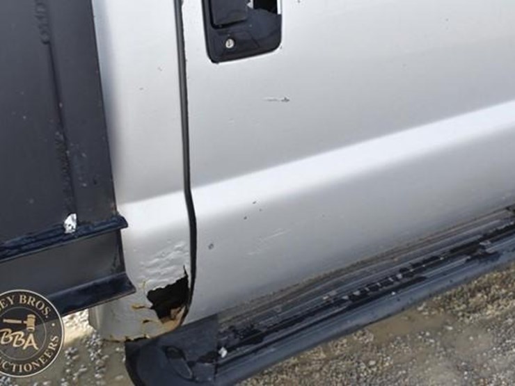 2003-ford-f550-image-19