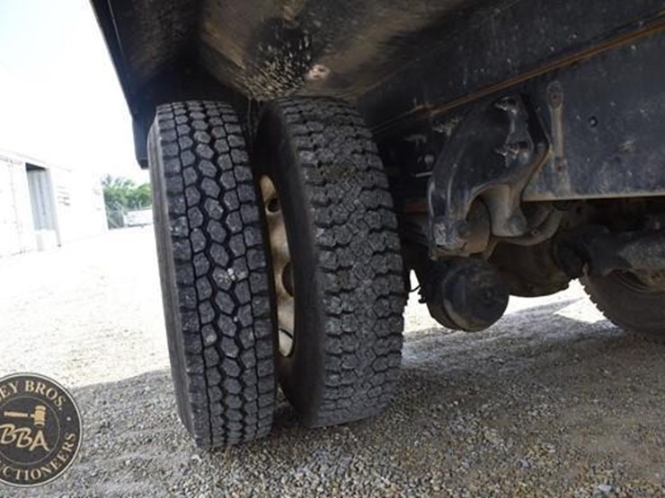 2012-kenworth-t370-image-46