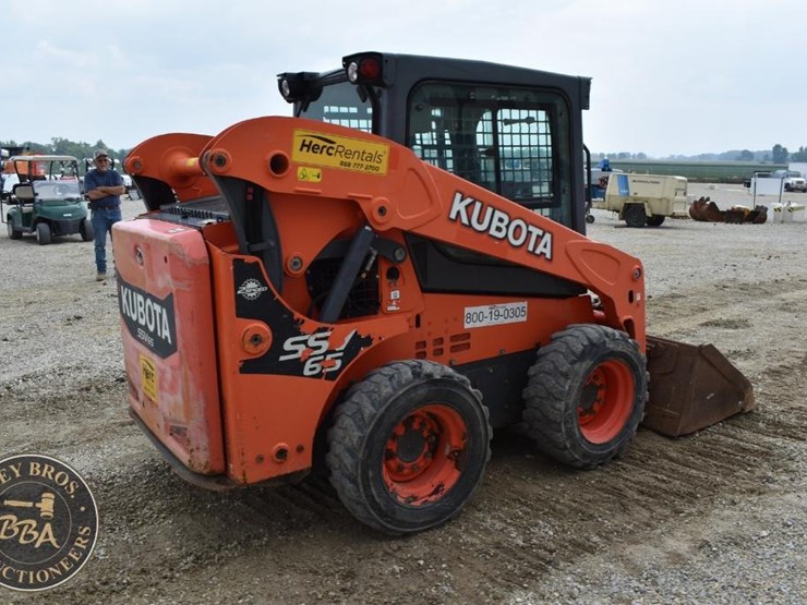 2017-kubota-ssv65-image-18