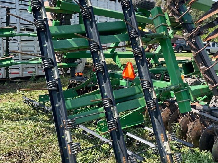 john-deere-637-image-49