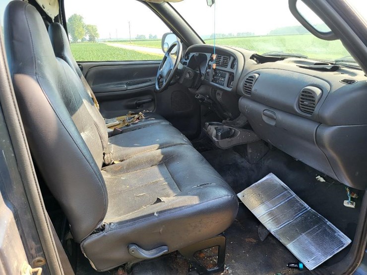 2002-dodge-2500-image-53