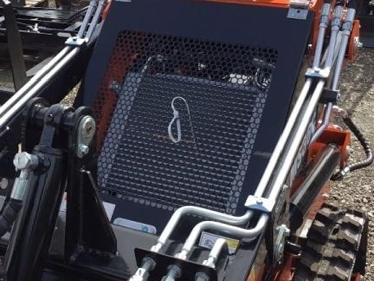 new-mms-skid-steer-loader-image-3