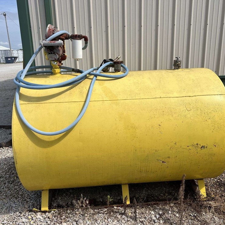 500 Gallon Fuel Tank