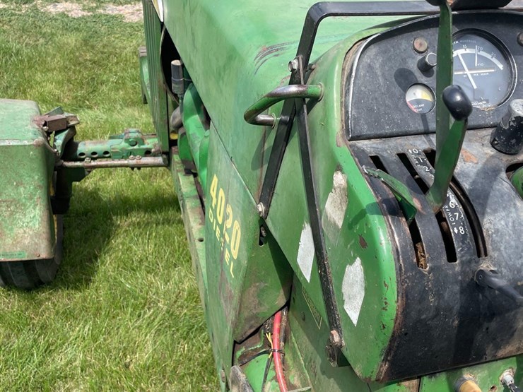 john-deere-4020-image-40