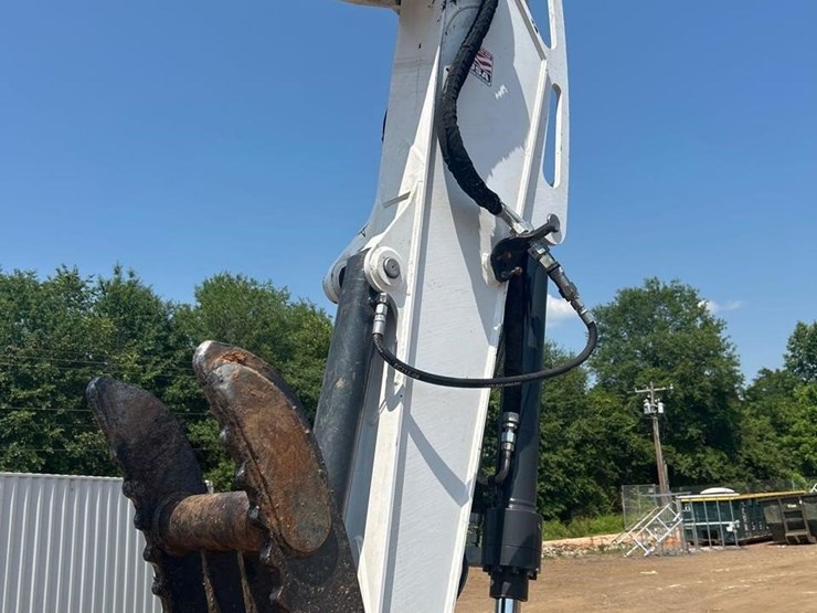 2021-bobcat-e85-image-13