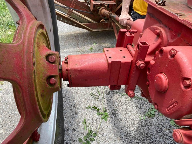 farmall-super-m-image-20