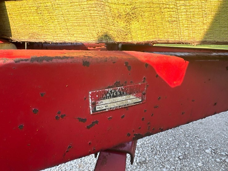 parker-gravity-wagon,-ih-140-gear-image-15