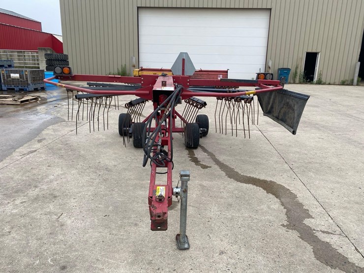 miller-pro-1150-hay-rake-image-2
