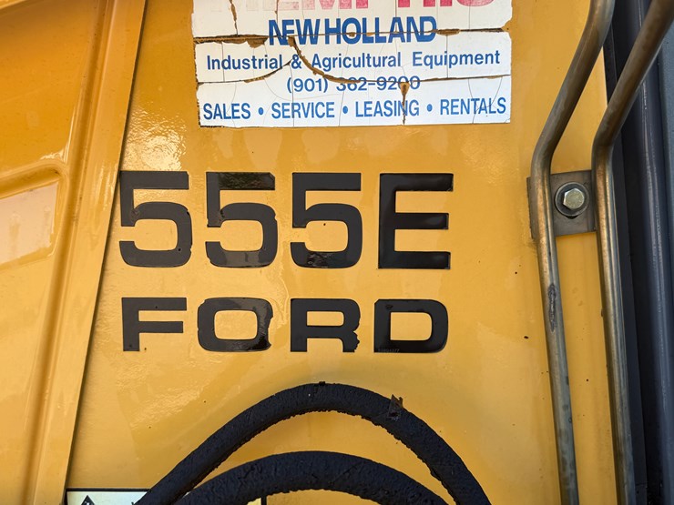 new-holland-555e-image-18