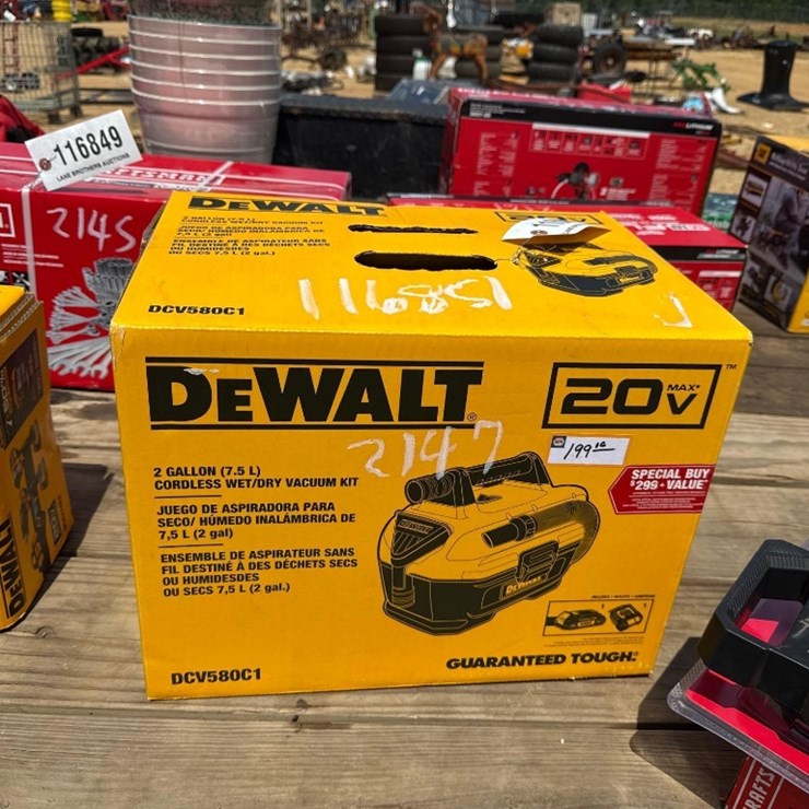 2147 - DEWALT WET/DRY CORDLESS VACUUM