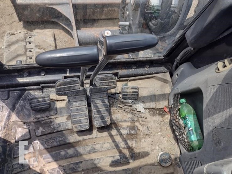 2013-bobcat-e63-image-9