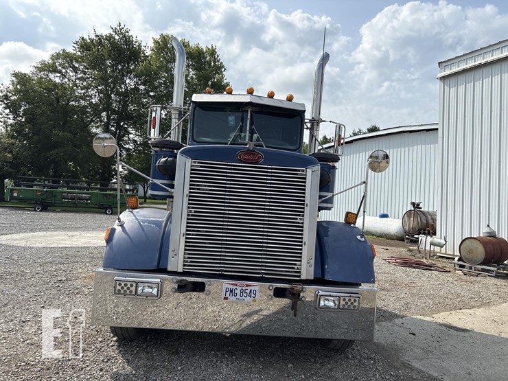 1986-peterbilt-349-image-12