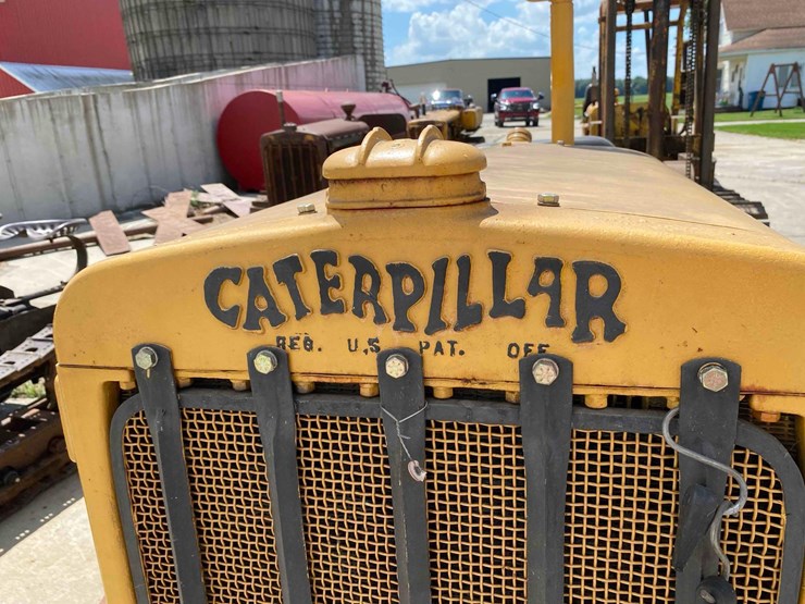 caterpillar-15-ag-crawler-image-8