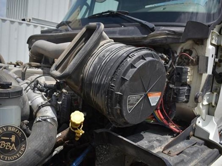 2014-international-prostar-image-20