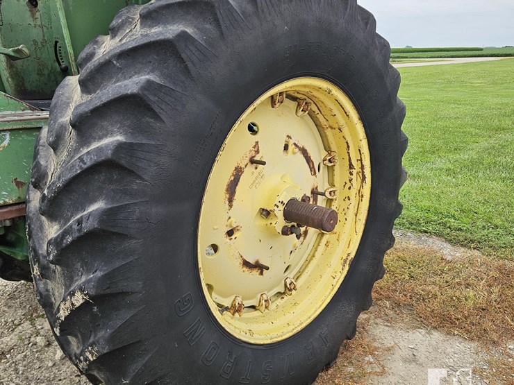 john-deere-4430-image-15