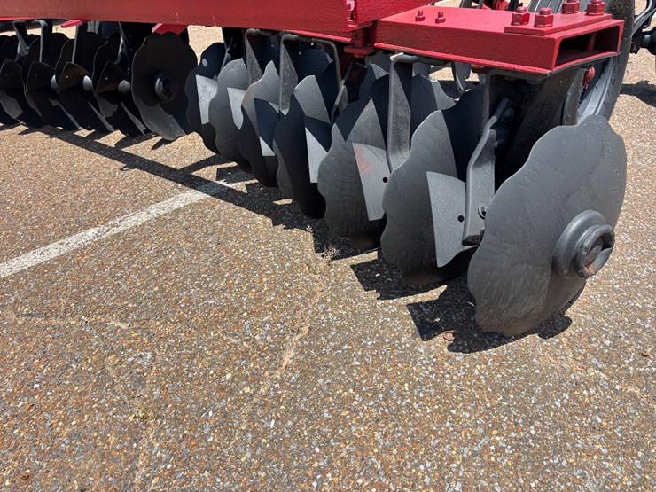 #24-•-ih-pull-type-disk--12ft-image-9