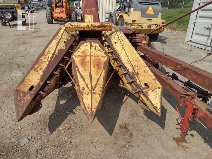 new-holland-super-717-image-3