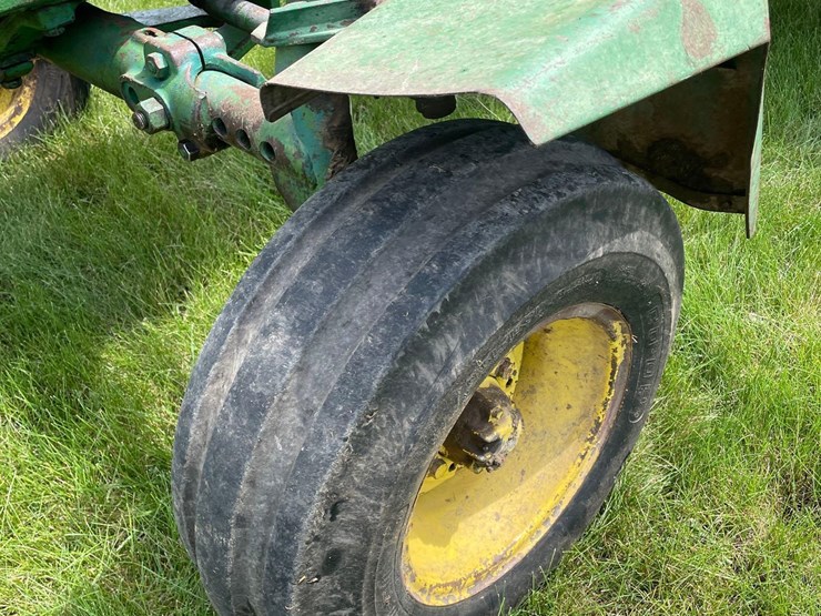 john-deere-4020-image-8