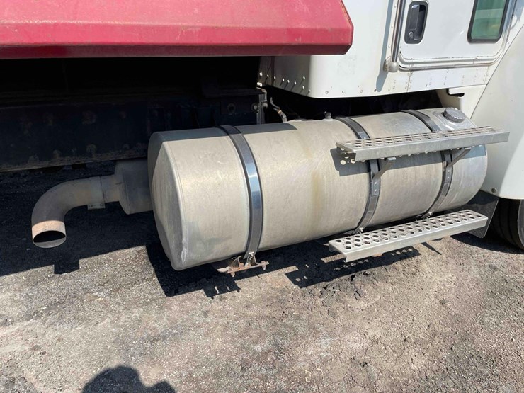 2004-kenworth-t300-single-axle-dump-truck-image-24