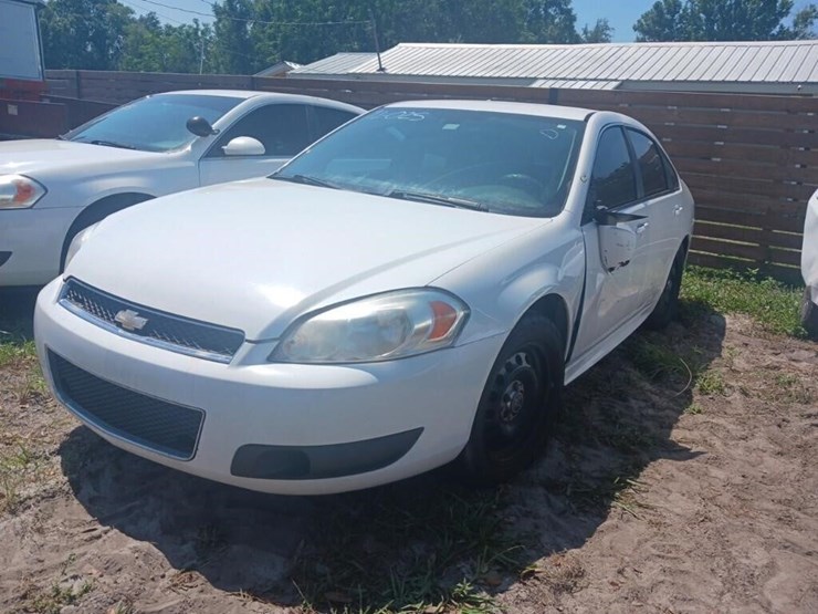 2012-chevrolet-impala-inop-police-image-1