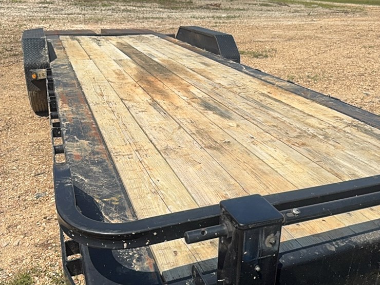 2021-load-trail-equipment-trailer-image-5