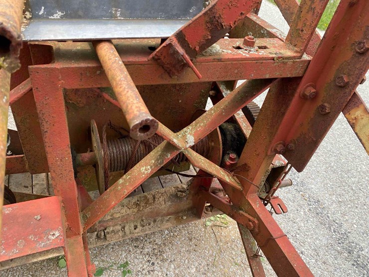 vermeer-model-12-pto-field-tiling-machine-image-6
