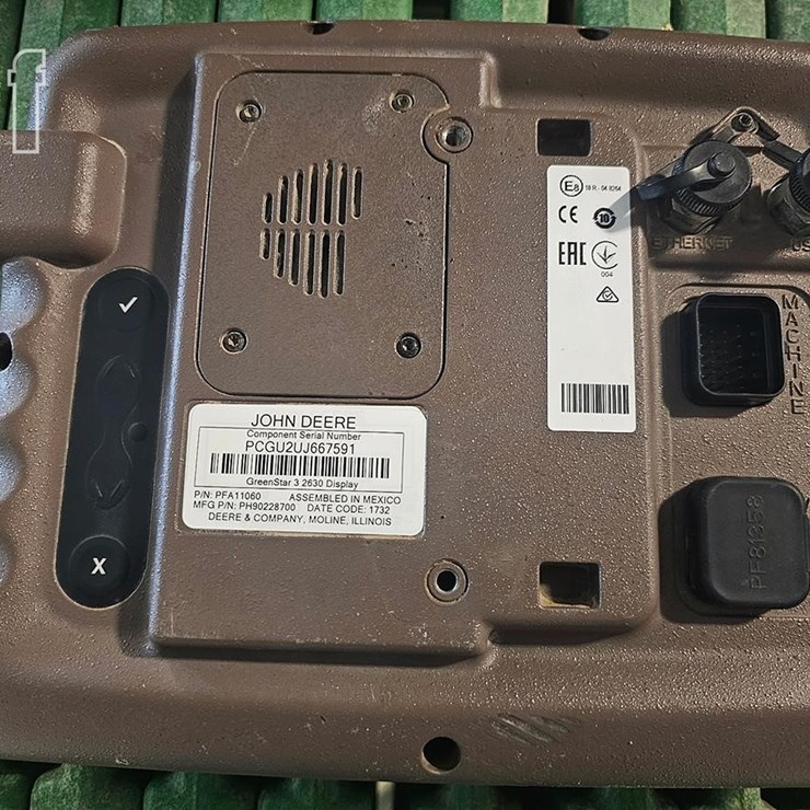 2017 JOHN DEERE 2630