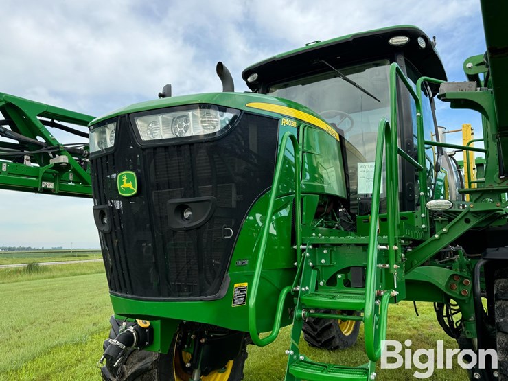 2019-john-deere-r4038-image-9