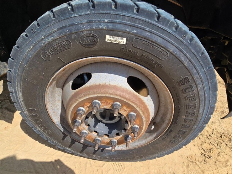 2019-ford-f550-image-38