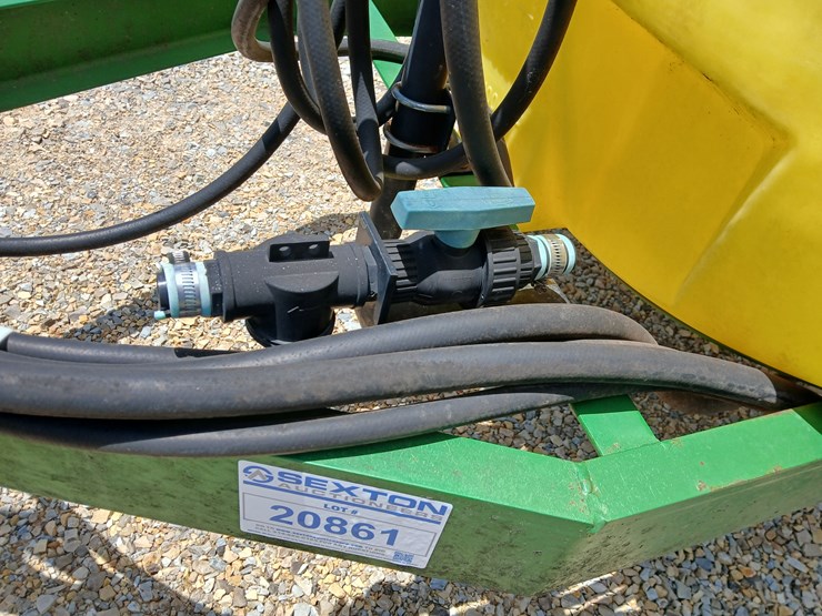 #20861-•-300-gallon-pull-type-sprayer-[pump-missing]-image-12