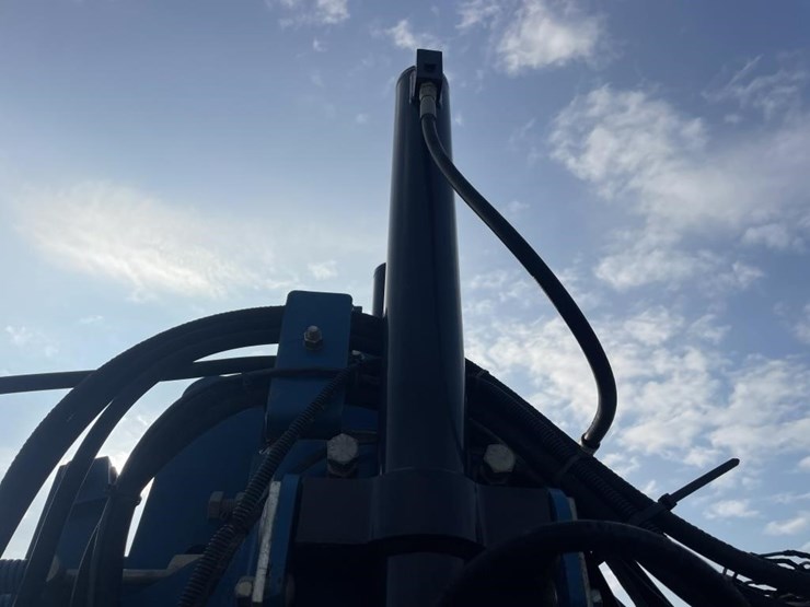 2001-kinze-3600-image-21