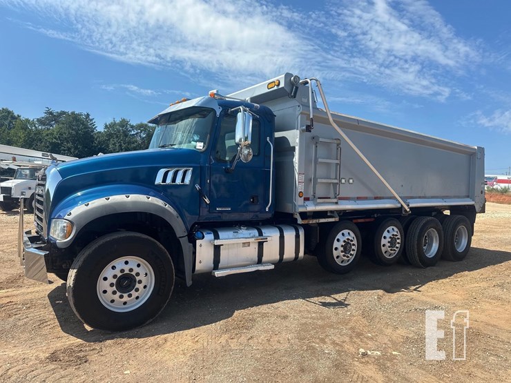2021-mack-granite-64fr-image-1