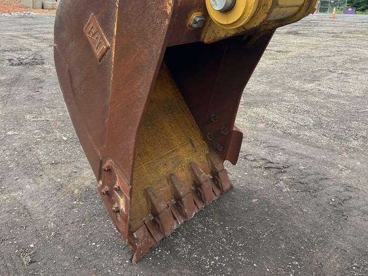 2021-caterpillar-320gc-image-10